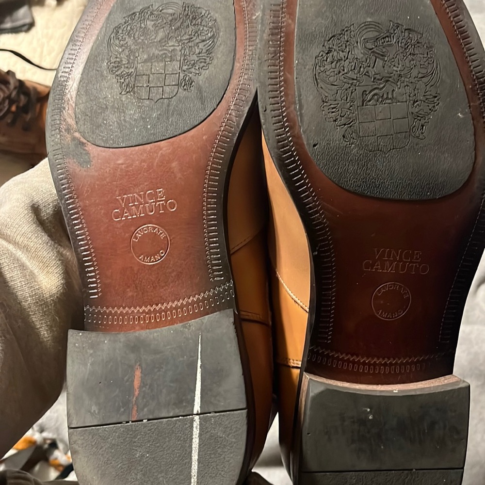 Men’s leather dress boot